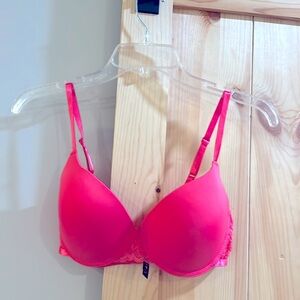 Secret lace brand ladies bra size 34 d